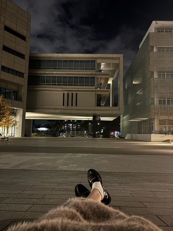 夜のキャンパス